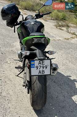 Спортбайк Kawasaki ZR 2017 в 