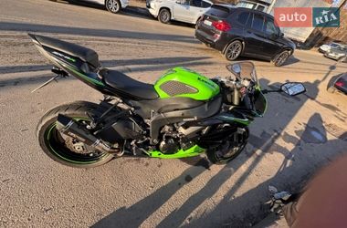 Спортбайк Kawasaki ZX 6R 2010 в Києві