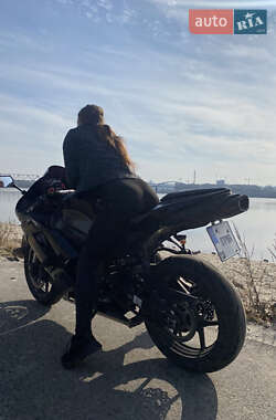 Спортбайк Kawasaki ZX 2007 в Києві