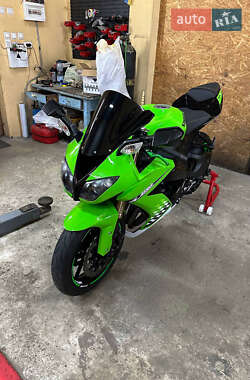 Спортбайк Kawasaki ZX 2008 в Києві