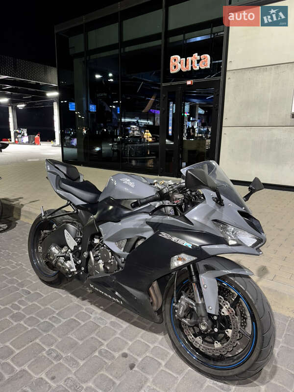 Спортбайк Kawasaki ZX 2018 в Киеве