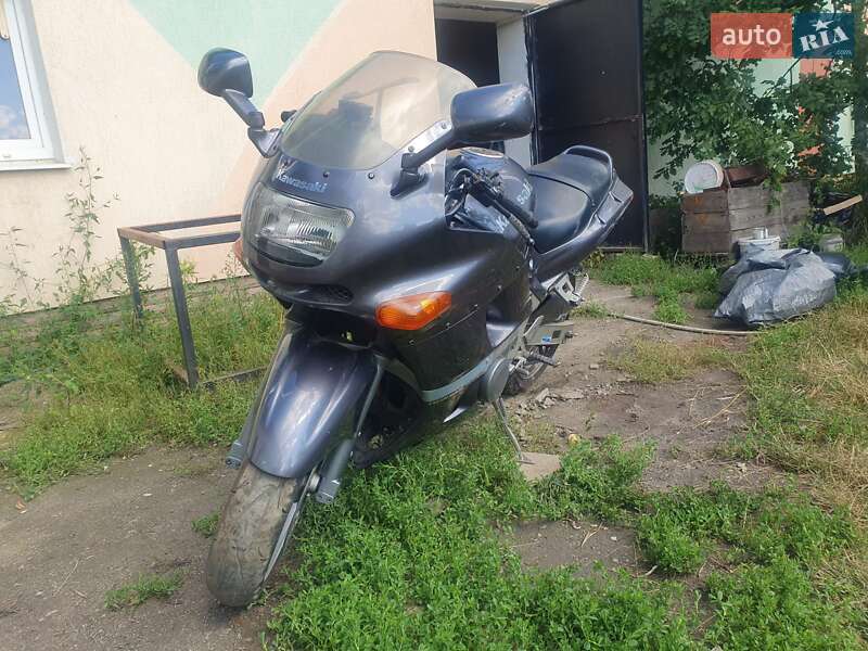 Мотоцикл Спорт-туризм Kawasaki ZZR 400 2001 в Харькове