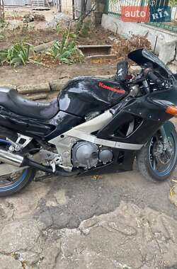 Мотоцикл Спорт-туризм Kawasaki ZZR 400 1999 в 