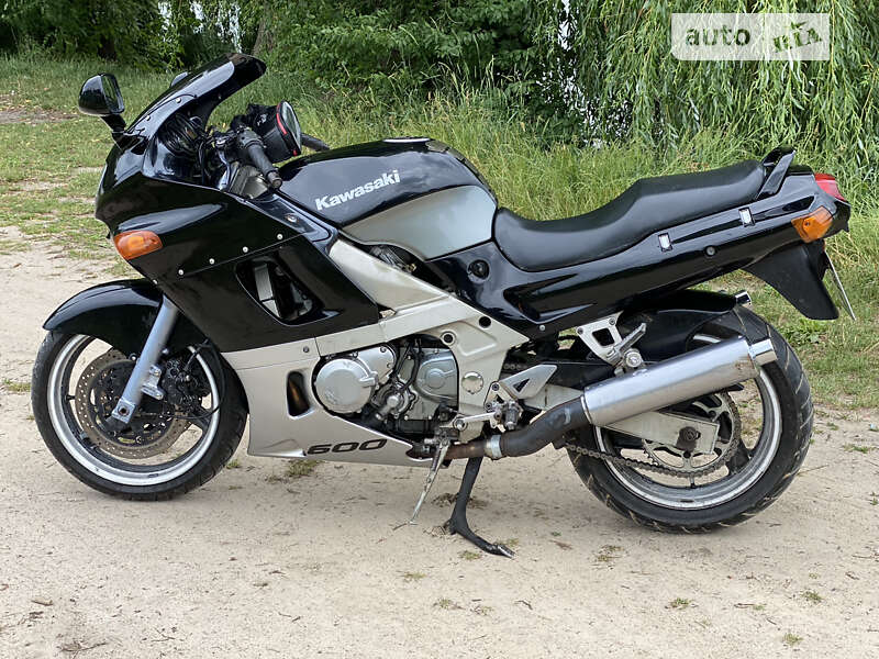 Мотоцикл Спорт-туризм Kawasaki ZZR 600 1998 в Виннице