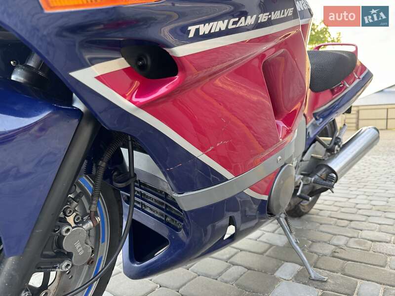 Мотоцикл Спорт-туризм Kawasaki ZZR 600 1993 в Любешові
