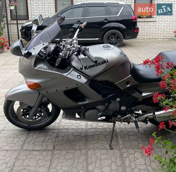 Kawasaki ZZR 600 2004
