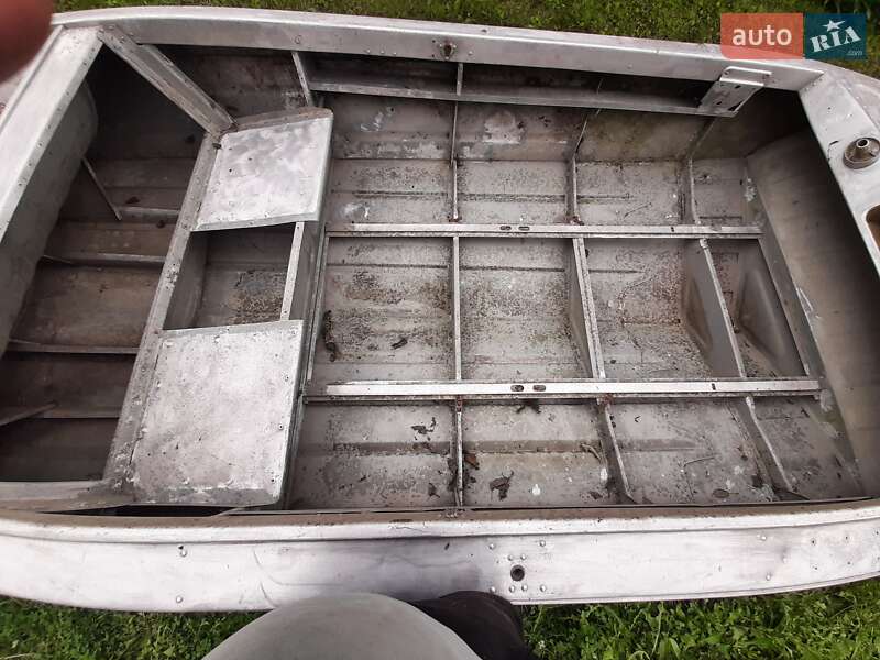 Лодка Казанка 5М3 1986 в Киеве