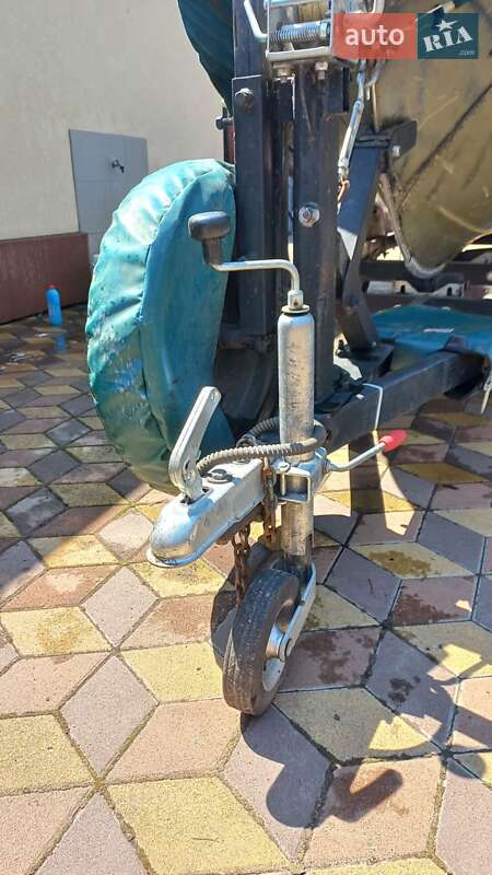 Катер Казанка 5М3 1991 в Носовке