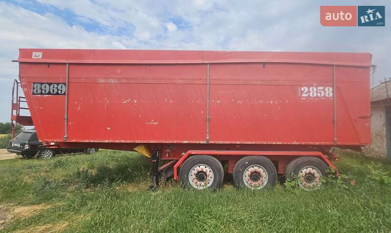 Самоскид напівпричіп Kempf SKM 2005 в 