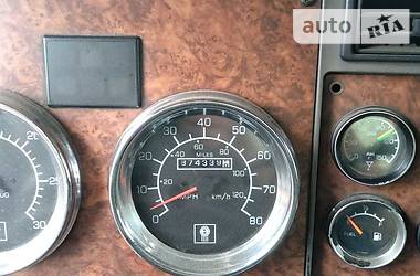 Тягач Kenworth Т-600 2003 в 