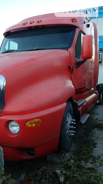 Тягач Kenworth T2000 2002 в 