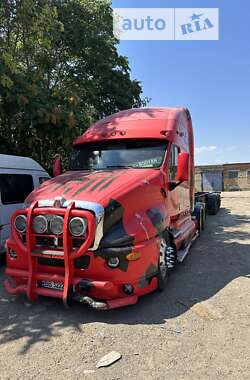 Тягач Kenworth T2000 2002 в 