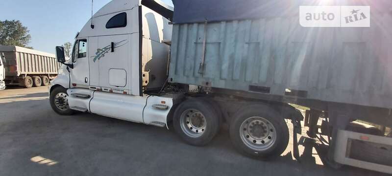 Тягач Kenworth T2000 2001 в Виннице