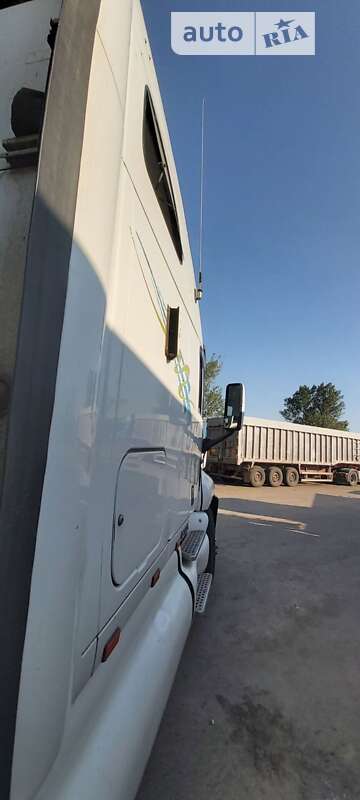 Тягач Kenworth T2000 2001 в Виннице