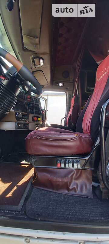 Тягач Kenworth T2000 2001 в Виннице