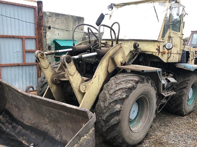 Фронтальный погрузчик ХТЗ Т-156 2004 в Харькове