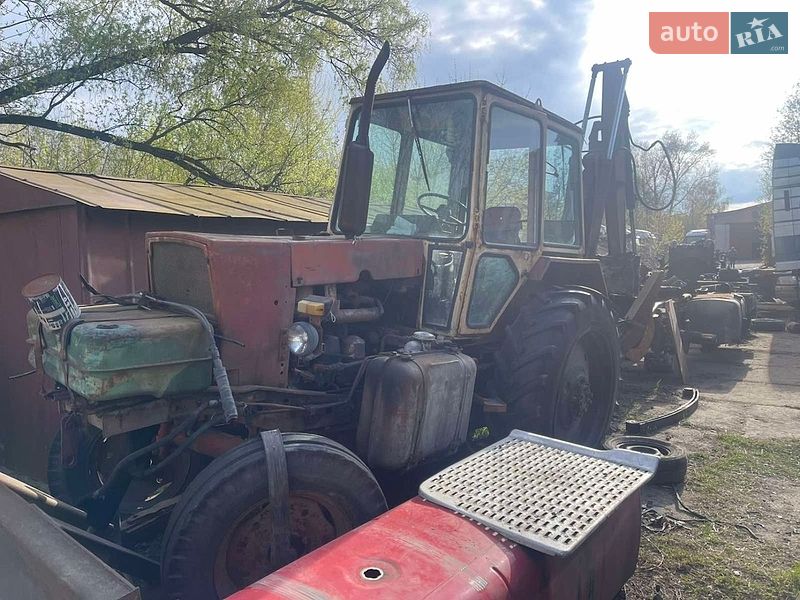 Эвакуатор ХЗТСШ СШ 1993 в Чернигове