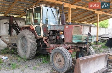 Эвакуатор ХЗТСШ СШ 1993 в Чернигове