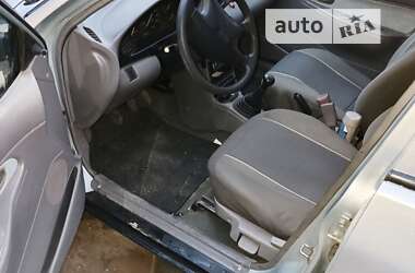 Седан Kia Avella 1999 в 