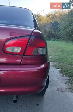 Седан Kia Avella 1997 в 