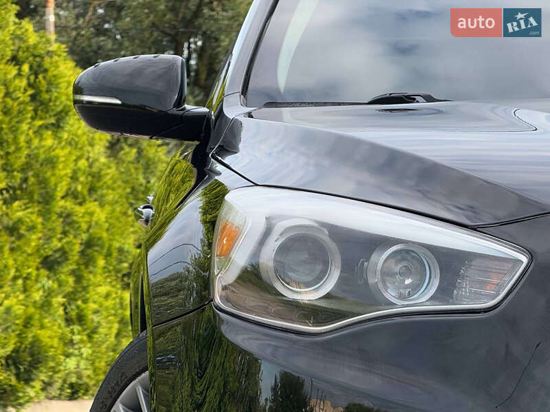 Седан Kia Cadenza 2013 в Дрогобыче