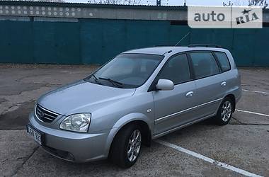 Минивэн Kia Carens 2004 в Киеве