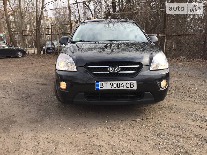 Универсал Kia Carens 2009 в Херсоне