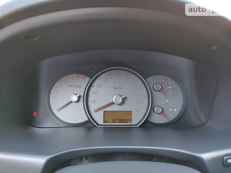 Мінівен Kia Carens 2008 в Козятині