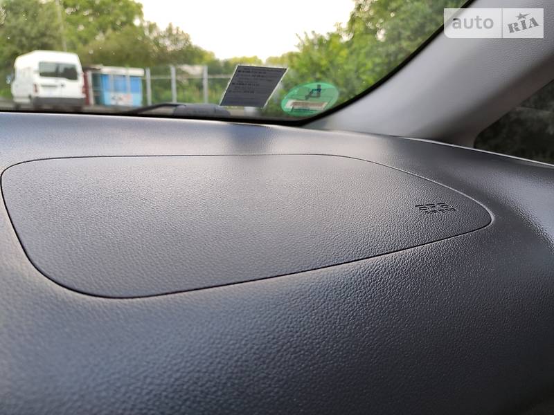 Мінівен Kia Carens 2008 в Козятині