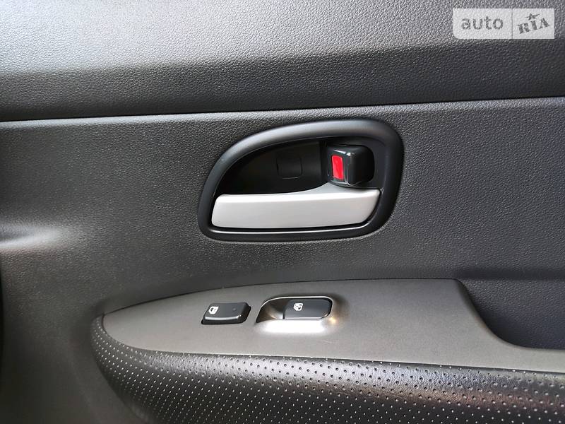 Мінівен Kia Carens 2008 в Козятині