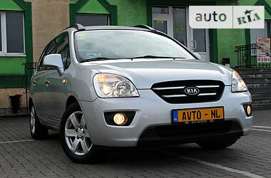 Минивэн Kia Carens 2008 в Стрые