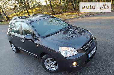 Минивэн Kia Carens 2008 в Трускавце