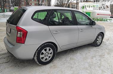 Минивэн Kia Carens 2009 в Тернополе