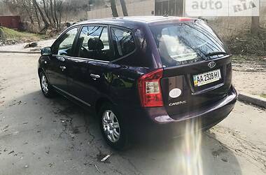 Универсал Kia Carens 2008 в Киеве