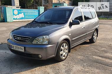 Минивэн Kia Carens 2003 в Никополе