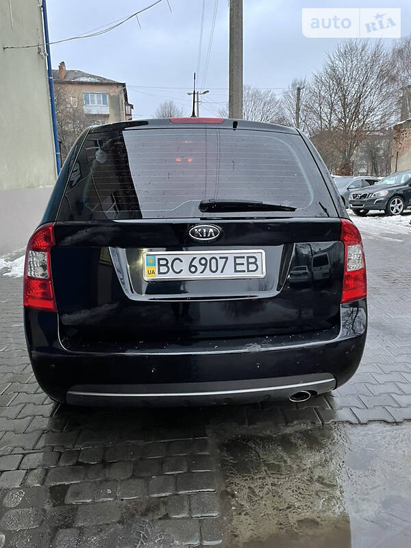 Мінівен Kia Carens 2007 в Дрогобичі