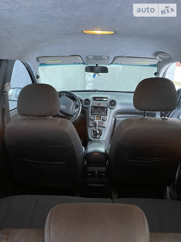 Мінівен Kia Carens 2007 в Дрогобичі