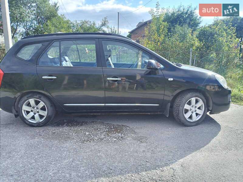 Мінівен Kia Carens 2007 в Тернополі