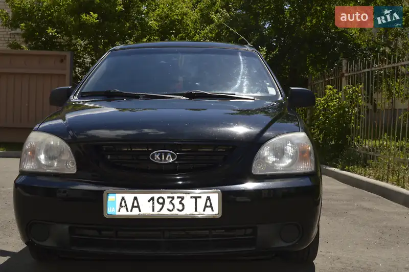 Kia Carens 2005