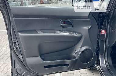 Минивэн Kia Carens 2008 в 