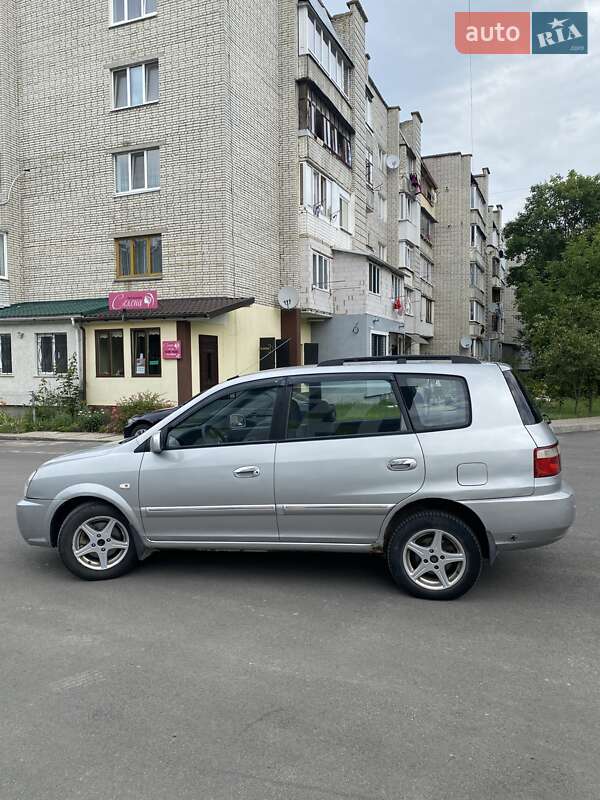 Минивэн Kia Carens 2003 в Новояворовске фото 8 Минивэн Kia Carens 2003 в Новояворовске