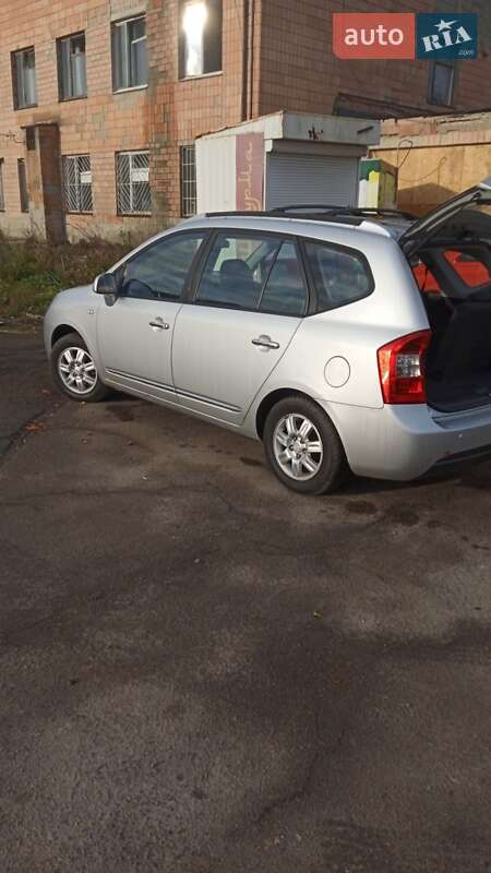 Kia Carens 2006