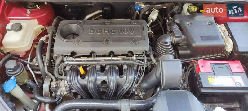 Минивэн Kia Carens 2008 в Умани фото 30 Минивэн Kia Carens 2008 в Умани