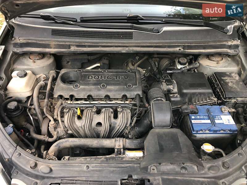 Мікровен Kia Carens 2011 в Києві