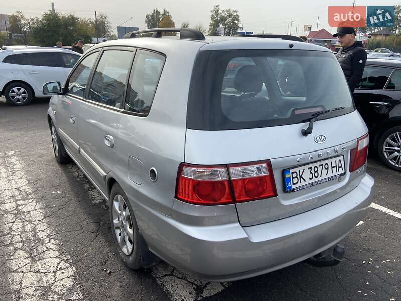 Мінівен Kia Carens 2005 в Рівному