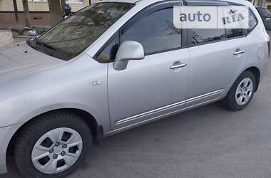 Минивэн Kia Carens 2008 в Днепре