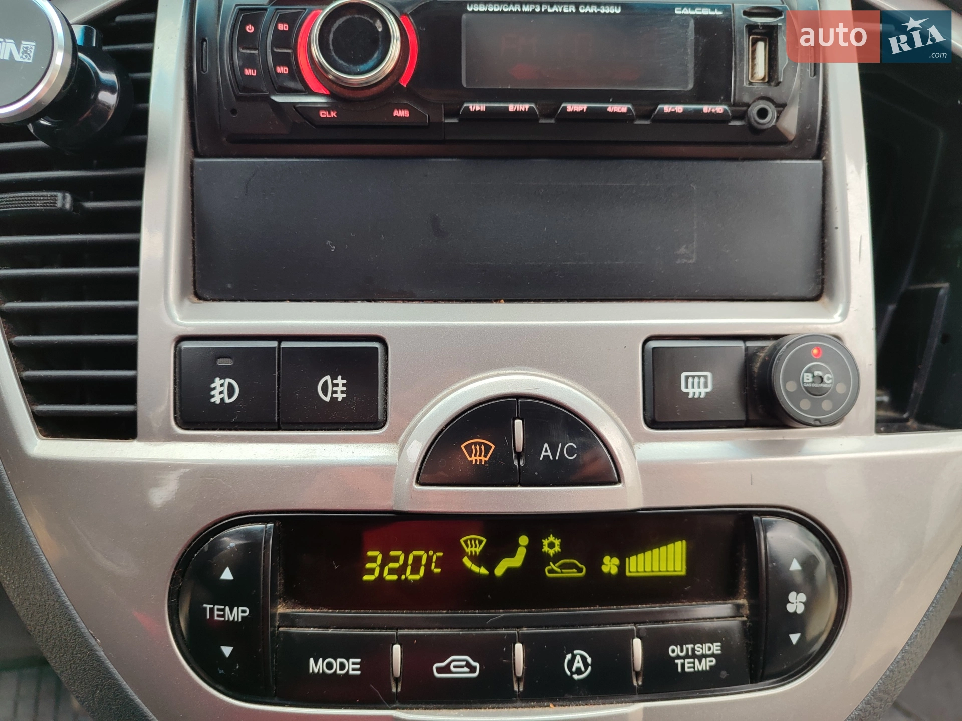 Kia Carens 2002 VIN KNEFC523135252490 фото оголошення 14 з 22