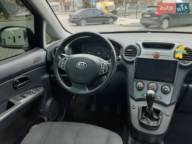 Мінівен Kia Carens 2007 в Дніпрі