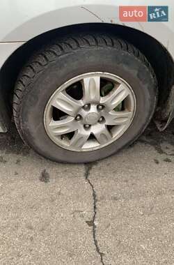 Мінівен Kia Carens 2008 в Переяславі
