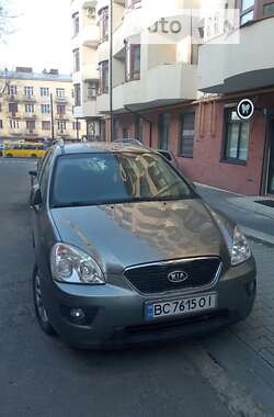 Мікровен Kia Carens 2011 в Львові